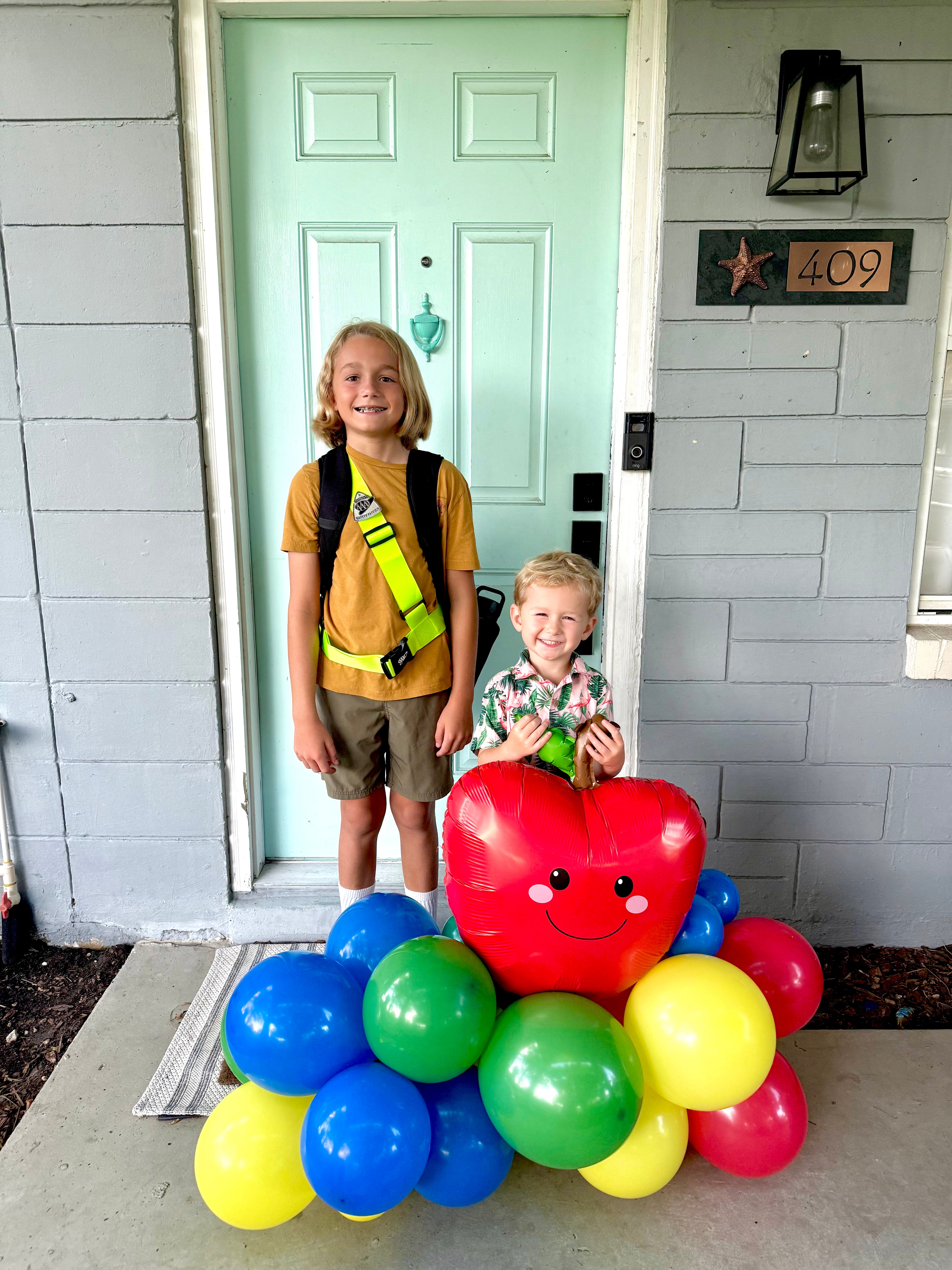 Smiling Red Apple 21" Foil Balloon