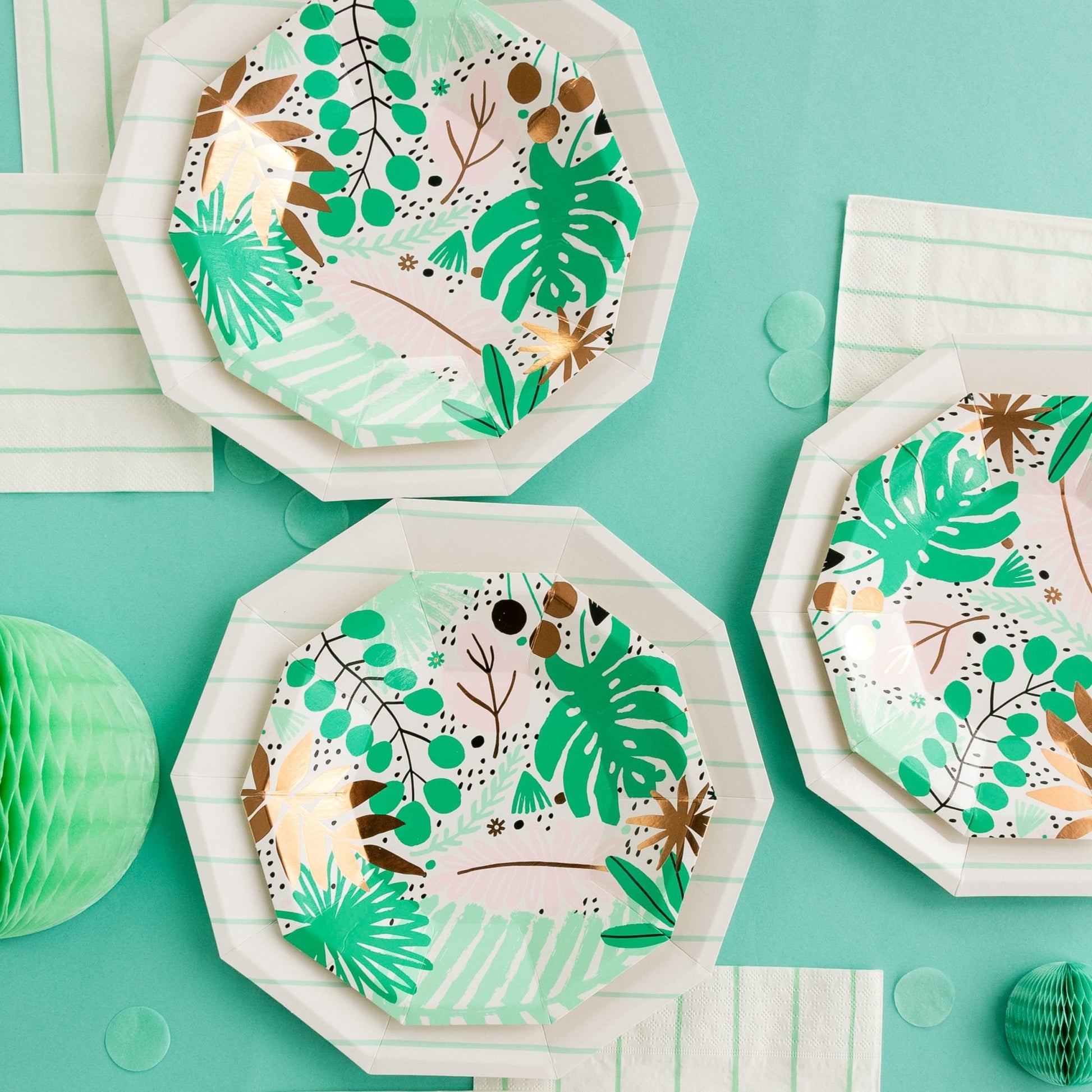 Aqua Green Striped Paper Plates (Set of 8) - Ellie's Party Supply