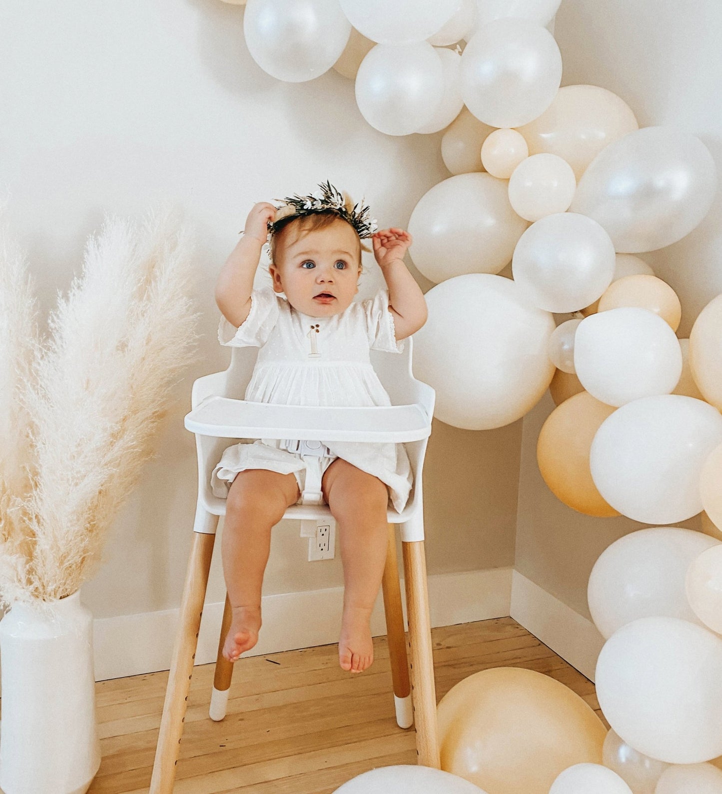 Premium Pearl White Latex Balloon Packs (5", 11”, 16”, 24”, and 36”) - Ellie's Party Supply