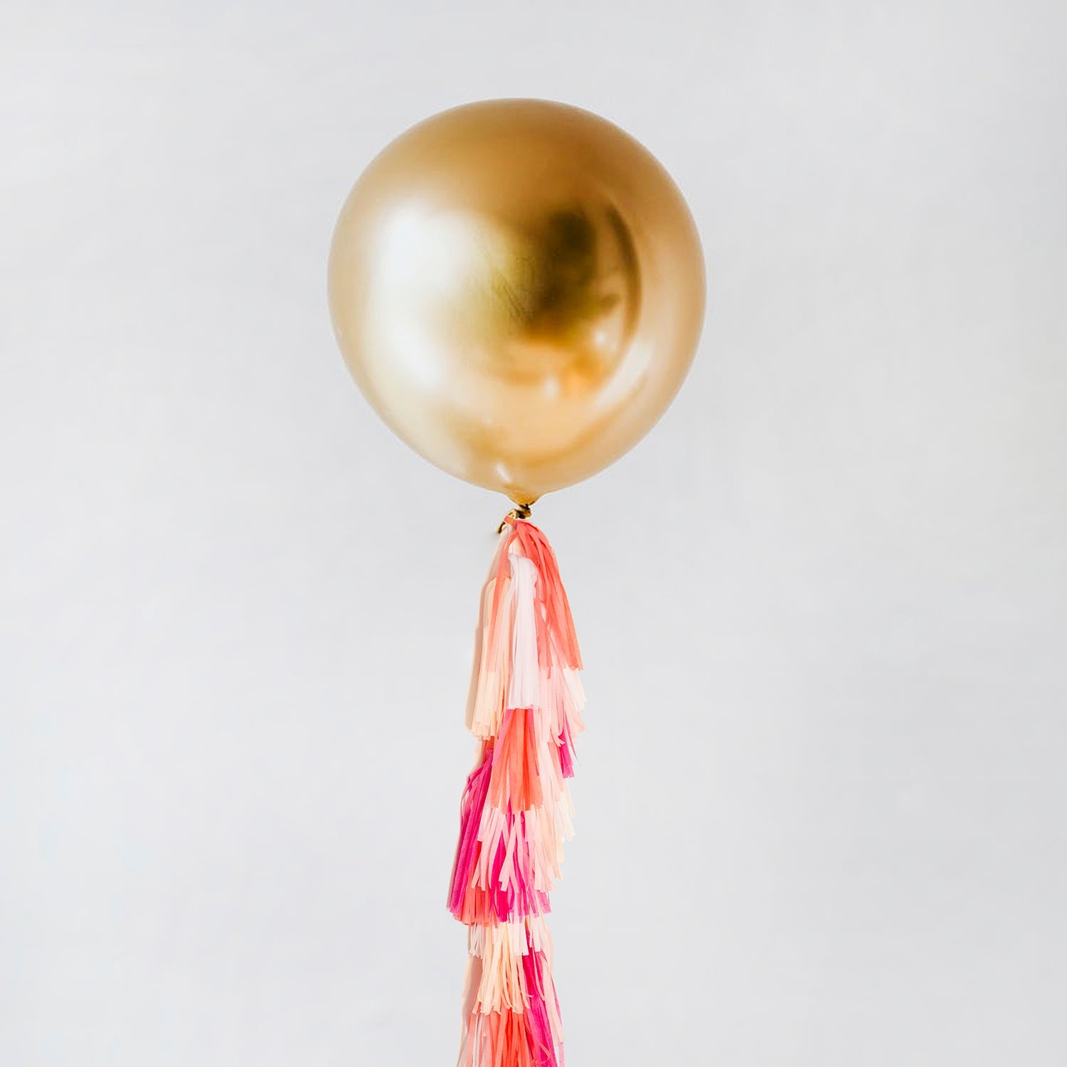 Jumbo Balloon & Tassel Tail