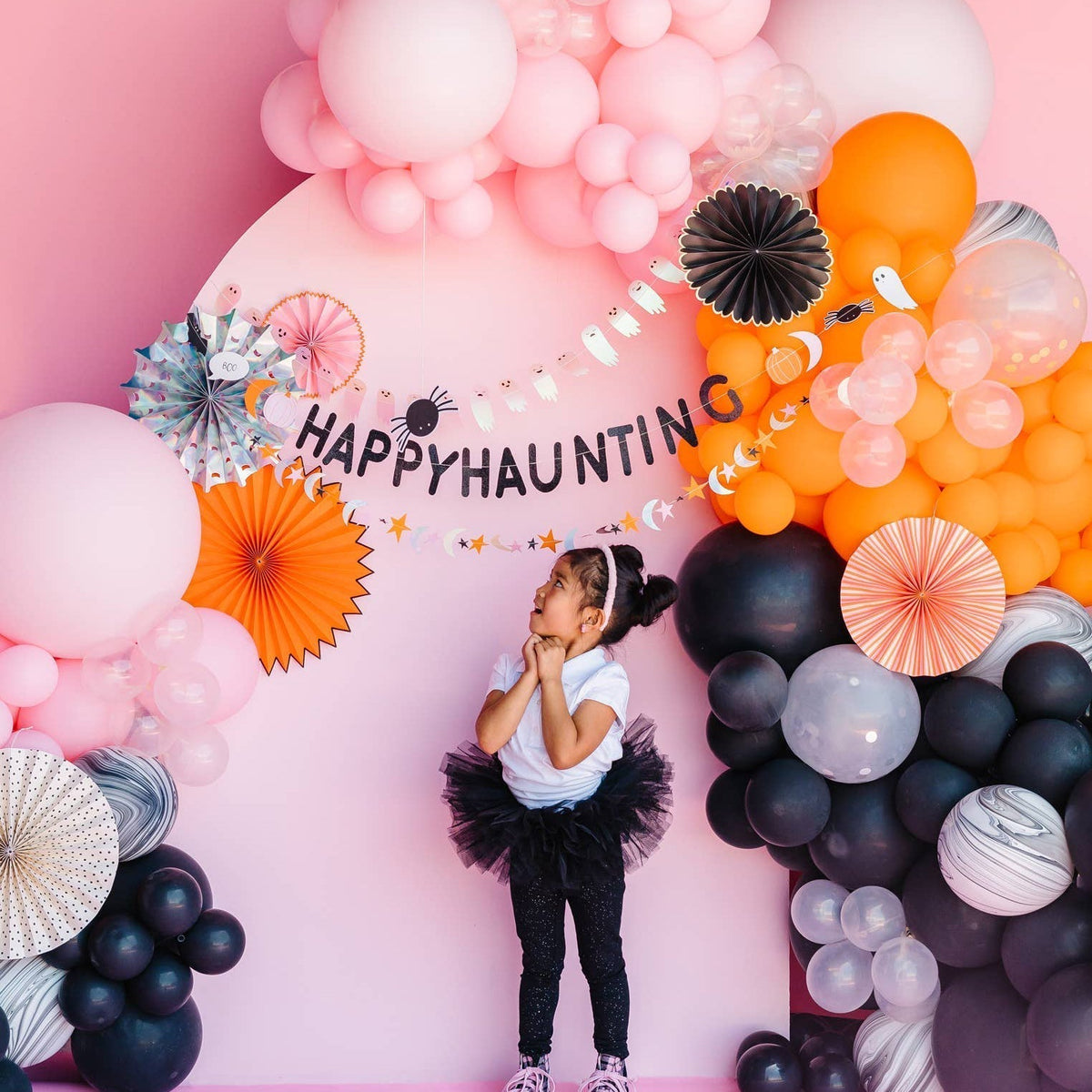 🎃 DIY Trunk or Treat Goals: Spooky-Chic Clusters, Glam Mylar Moments ...