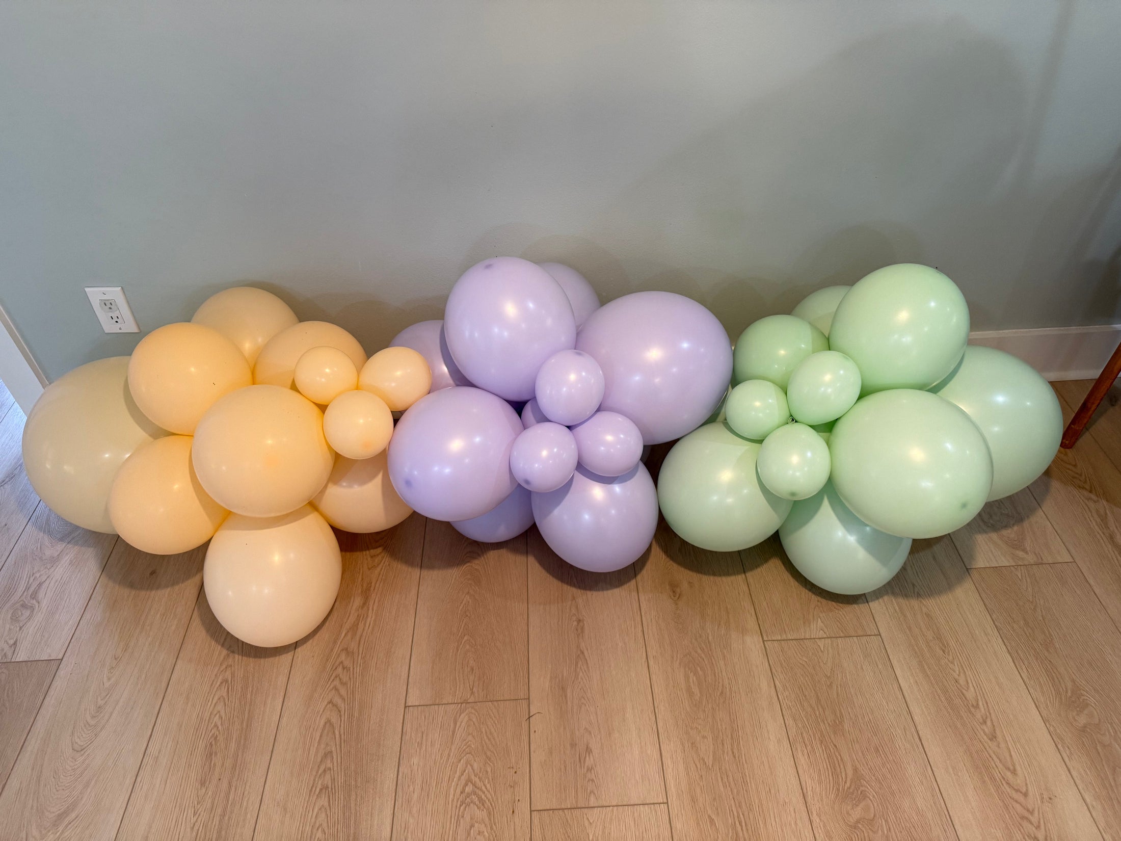 Premium Pastel Lilac Latex Balloon Cluster (5", 11” and 17”) - Ellie's Party Supply