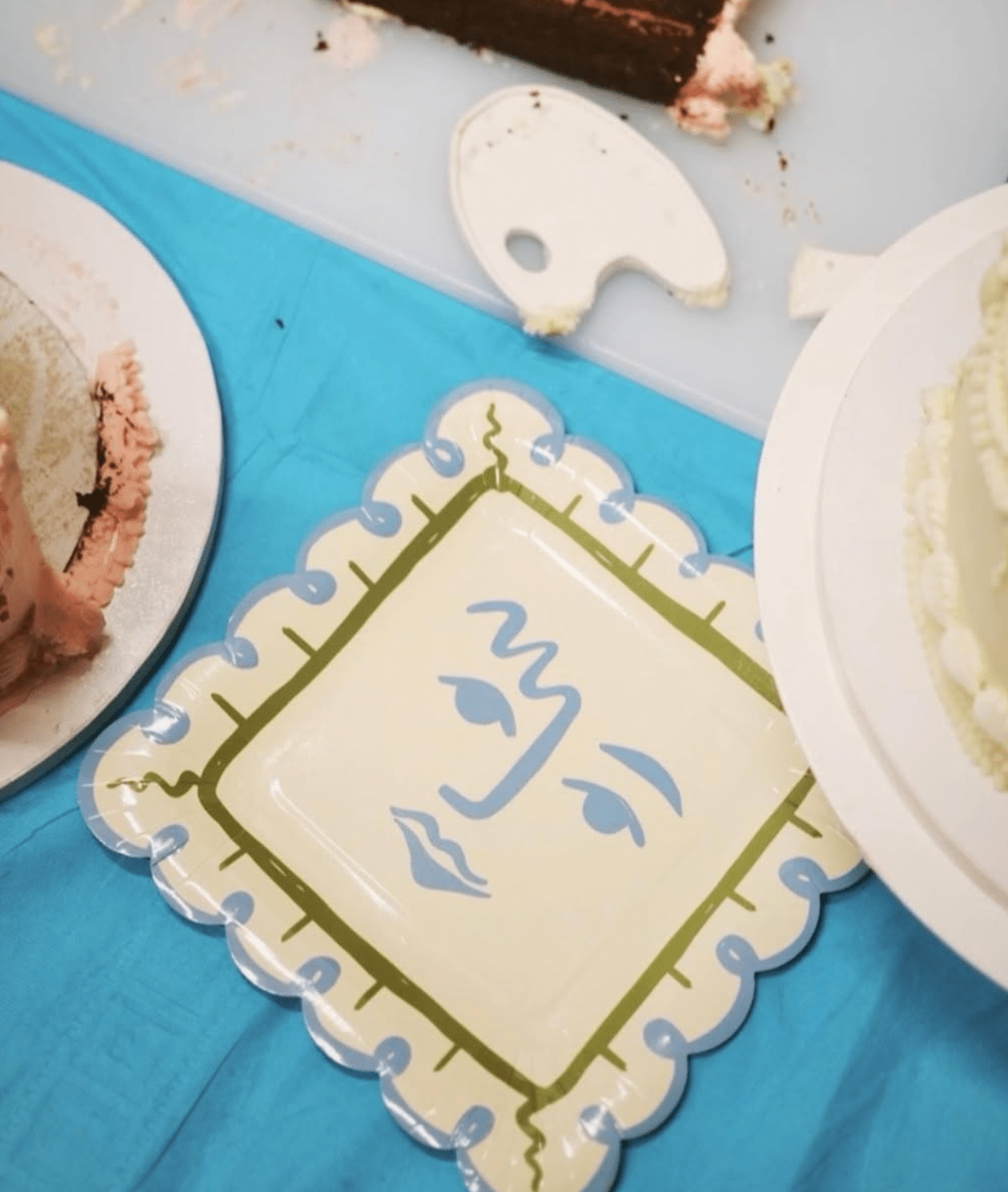 Art Party Dinner Plates (x 12) - Ellie's Party Supply