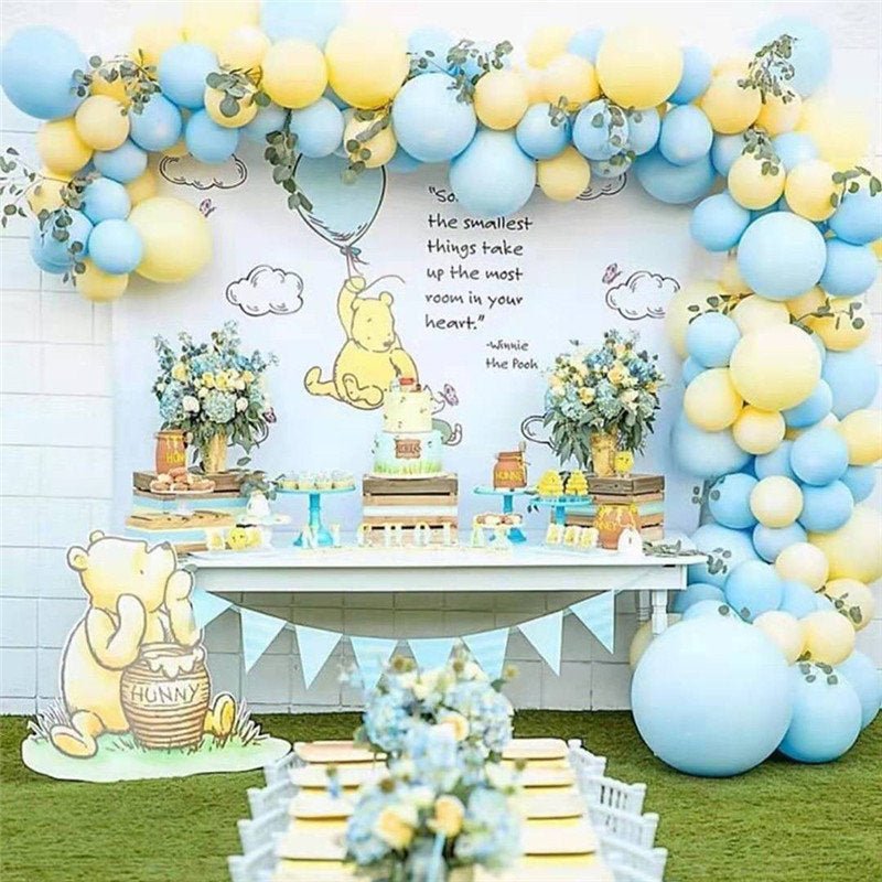 Blue Classic Bear 15ft balloon garland kit in pastel blue and yellow