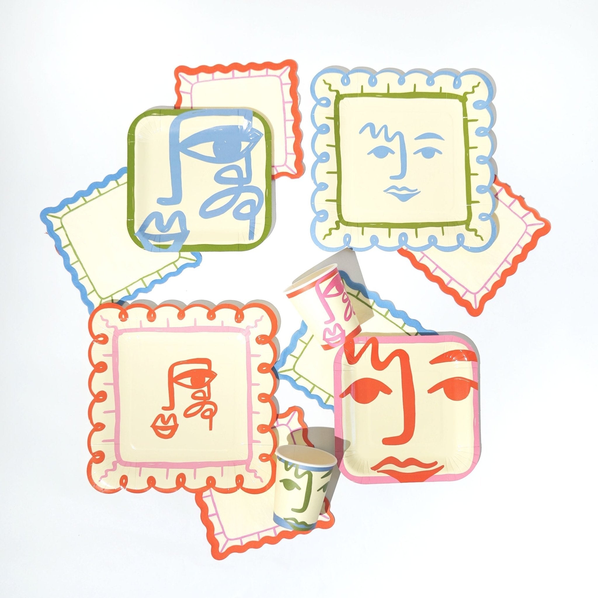 Face Party Cups (x 12) - Art Party Theme - Ellie's Party Supply