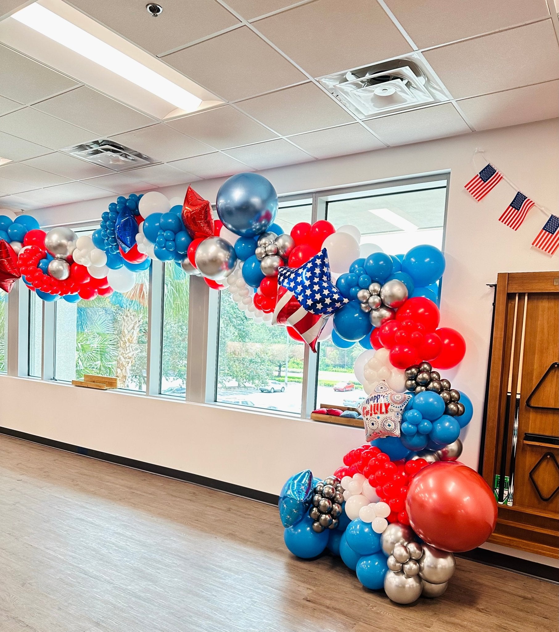 Red Balloons | Bulk Latex Balloon Bags | DIY + Pro Packs - Ellie's Party Supply