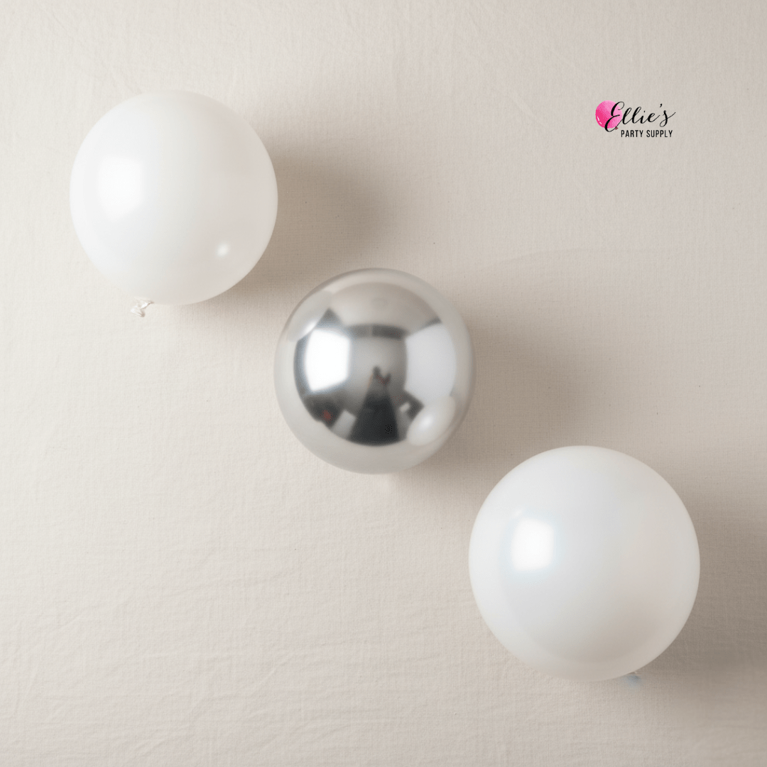 Snow Frost Balloon Garland Kit - Ellie's Party Supply