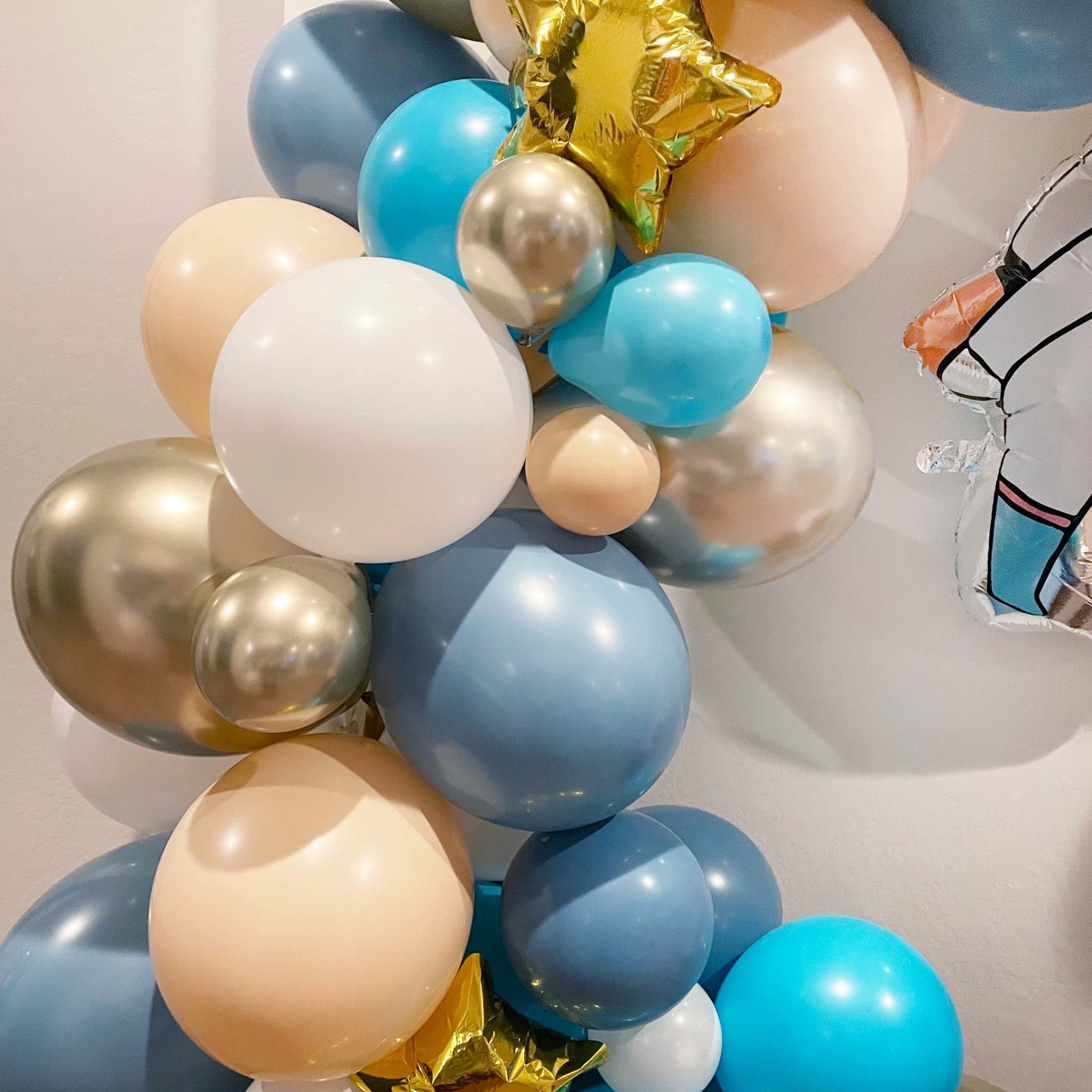 How to Choose the Right Size Balloon Garland for Your Space – Ellie's Party  Supply