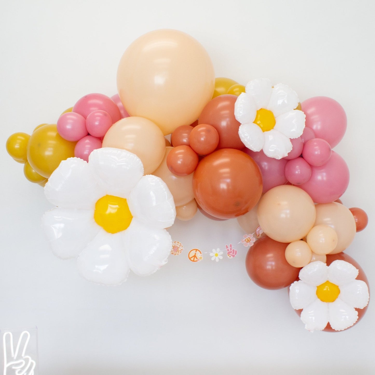 Groovy Daisy Flower Foil Balloon (28 Inches) - Ellie's Party Supply