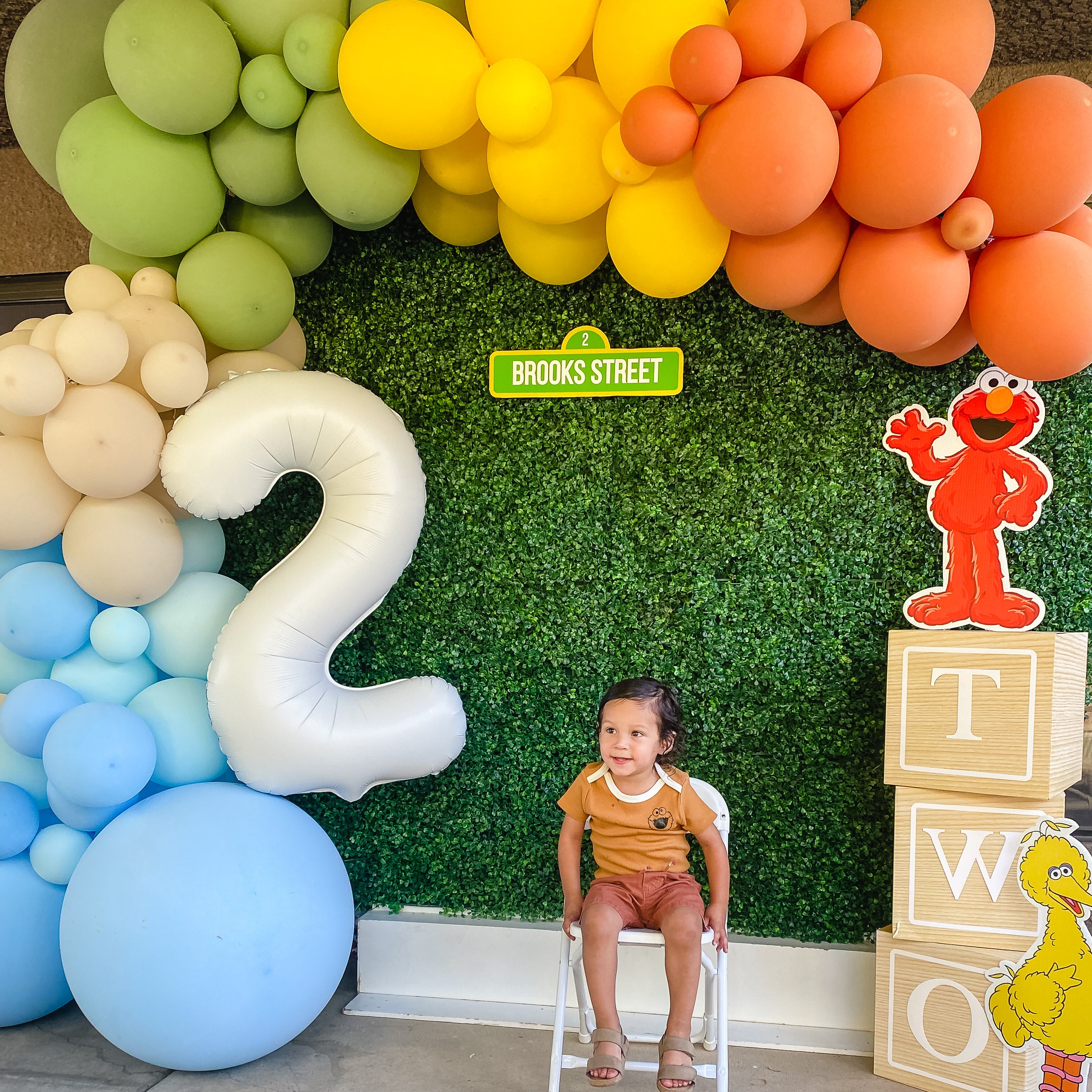 Neutral Rainbow Balloon Garland
