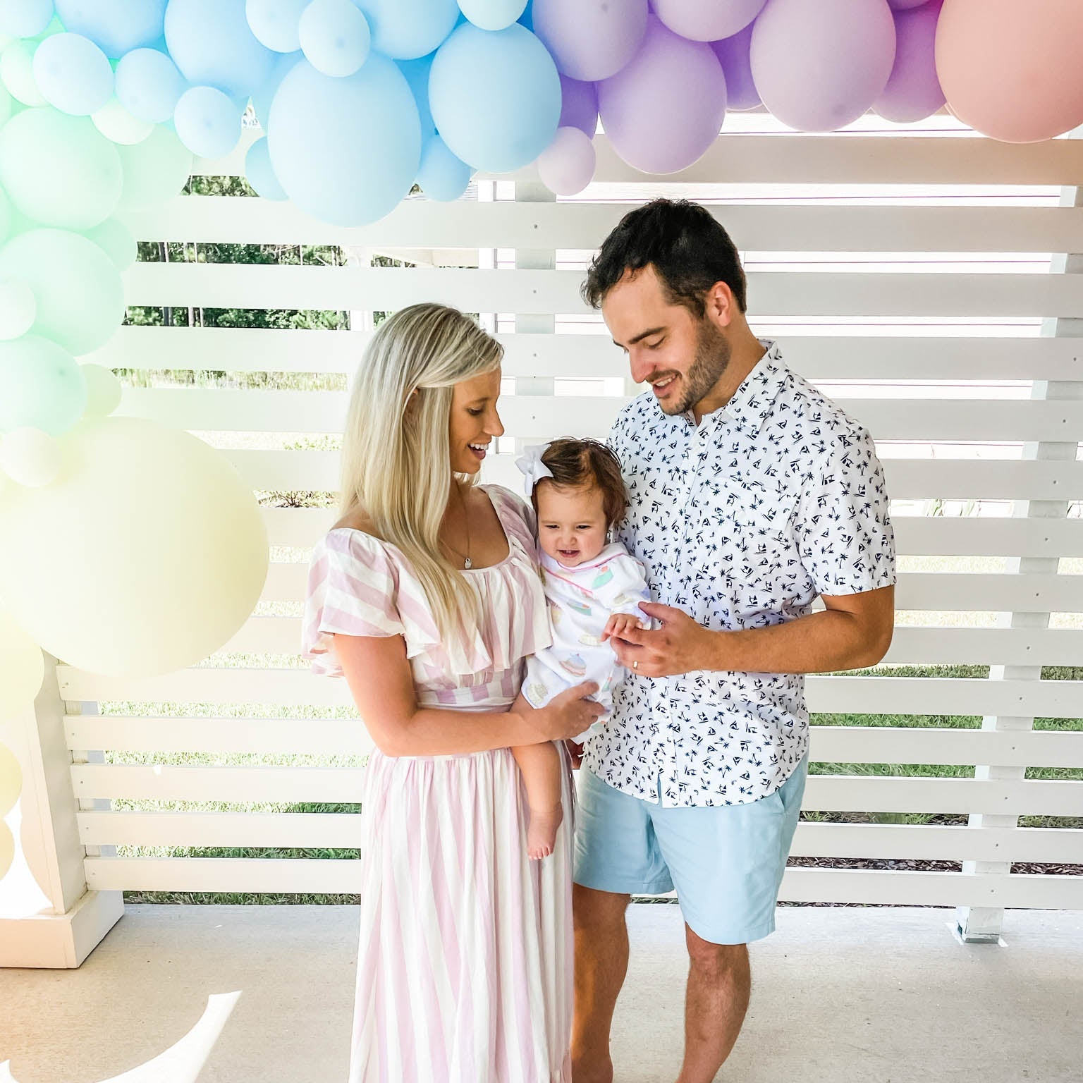 Peppa Pig Pastel Rainbow Balloon Garland Kit from Ellie's Party Supply