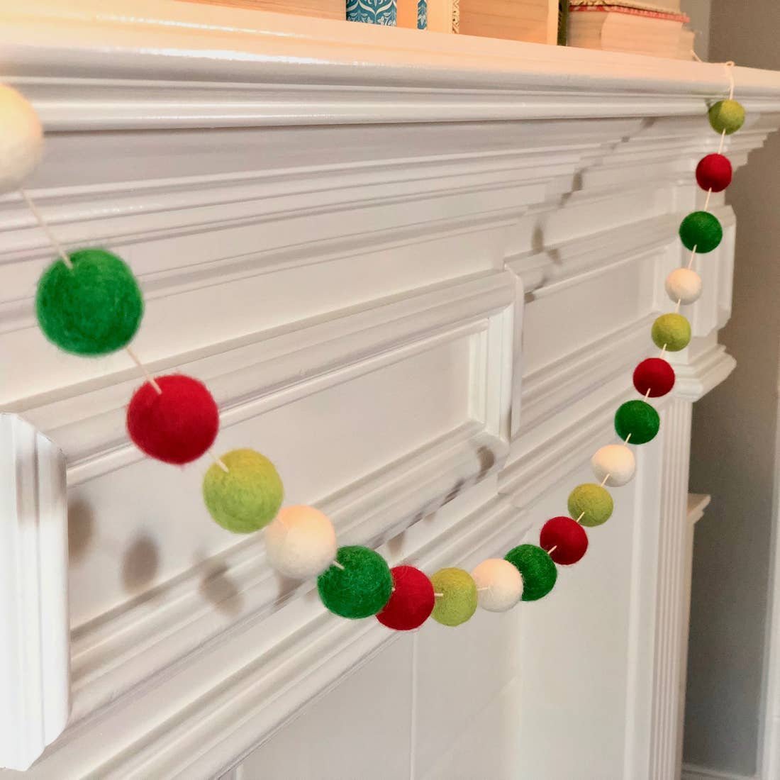 Red, Green, and White Christmas Wool Pom Garland (5-Foot) - Ellie's Party Supply